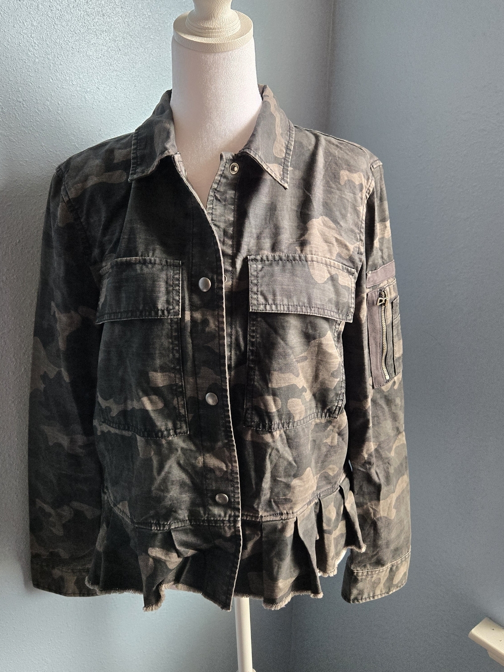 Camouflage Peplum Utility Jacket - Olive Camo - Picture 1 of 4